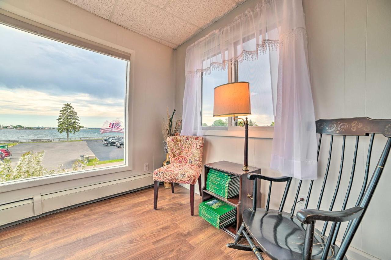 Walkable St Ignace Condo With Lake Huron Views Saint Ignace Esterno foto
