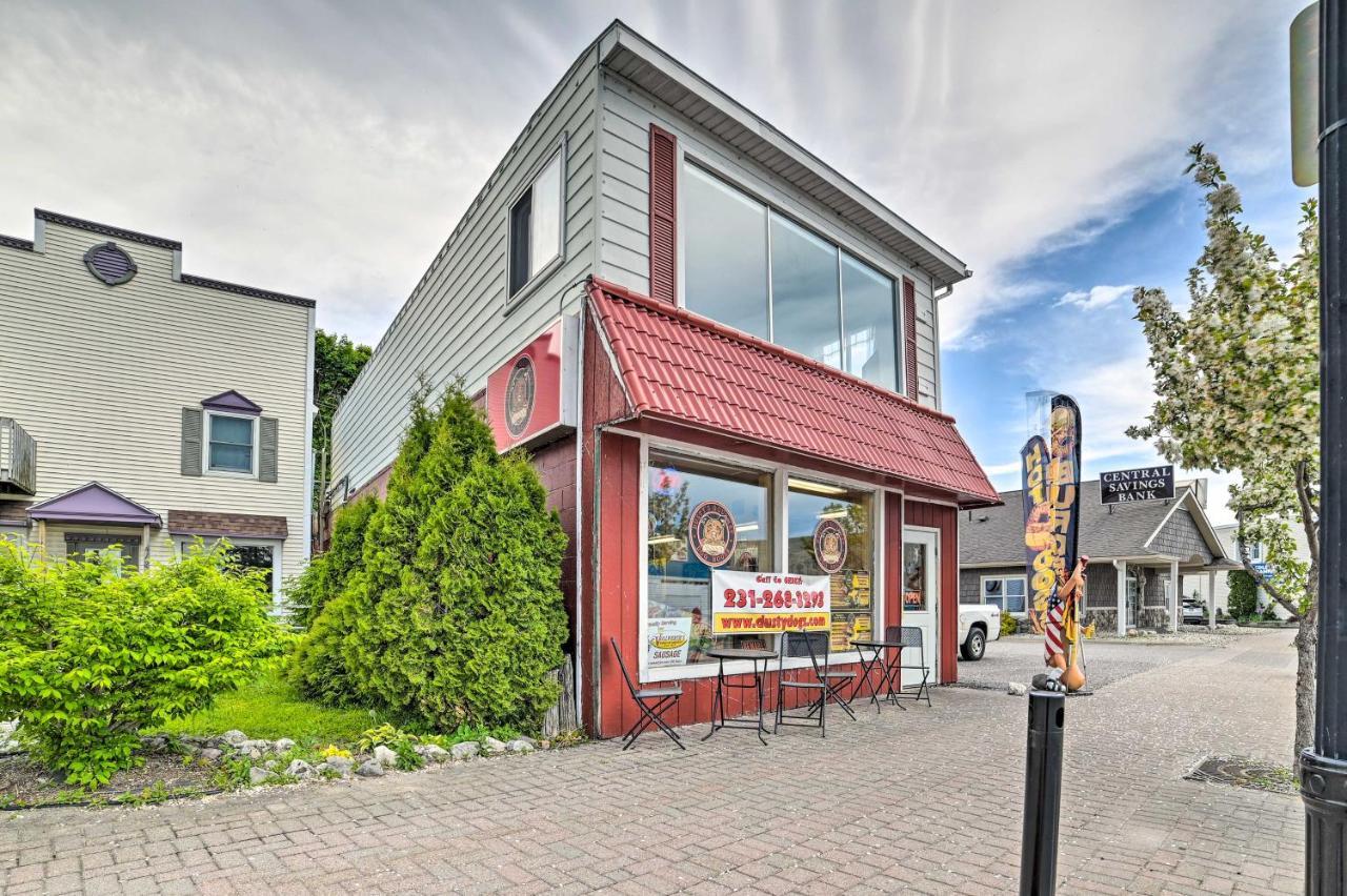 Walkable St Ignace Condo With Lake Huron Views Saint Ignace Esterno foto